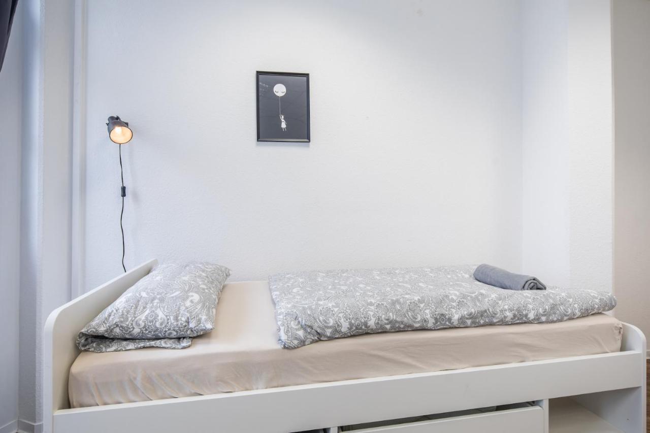 Spacious In For 12 Hamburg